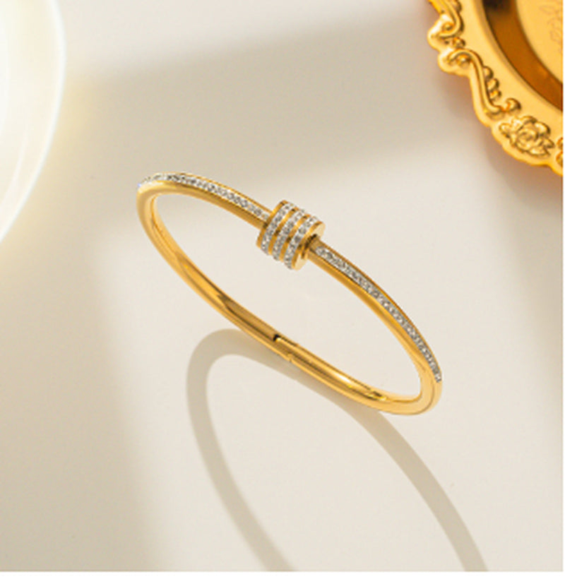 Velmera Diamond-Studded Titanium Steel Bracelet