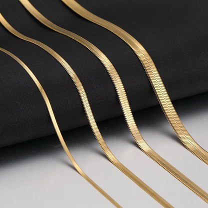 Velmera Flat Snake Necklace
