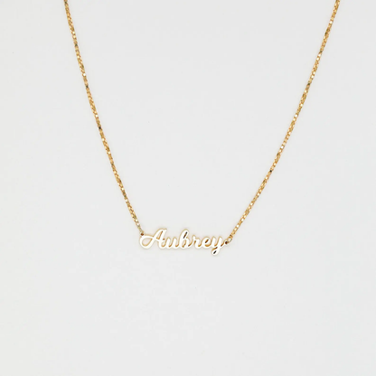 Velmera Personalized Name Necklace
