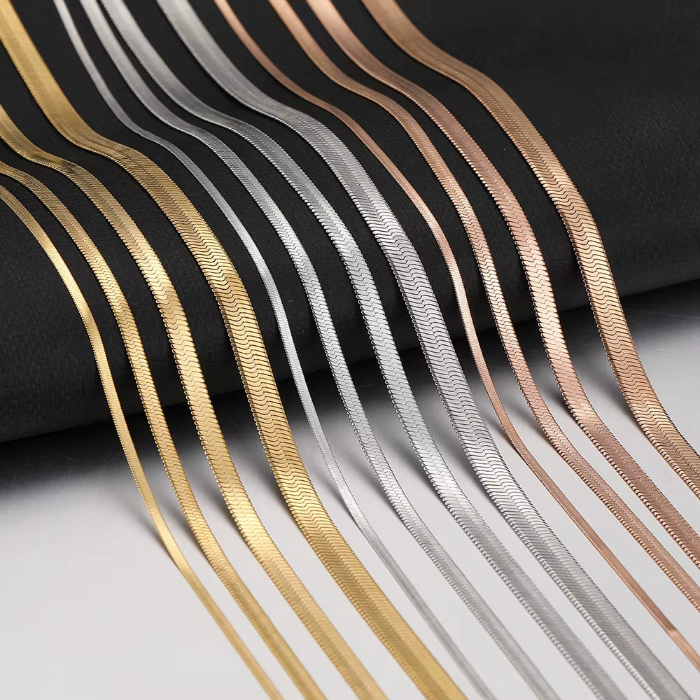 Velmera Flat Snake Necklace